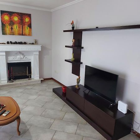 Manka' S Place Apartment Tiranë Ngoại thất bức ảnh